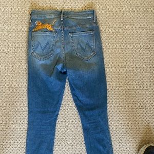 Mother hustler ankle fray